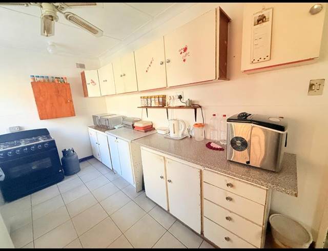 3 BEDROOM HOUSE FOR SALE IN VANDERBIJLPARK CE 2